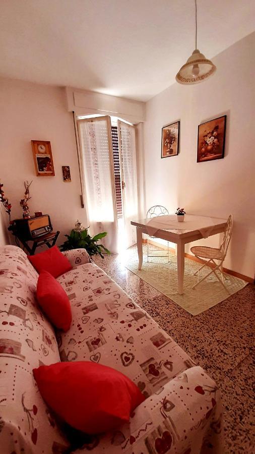 B&B Rosa Samarate Luaran gambar