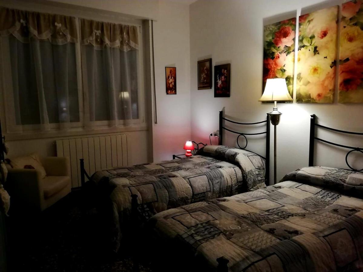 B&B Rosa Samarate Luaran gambar